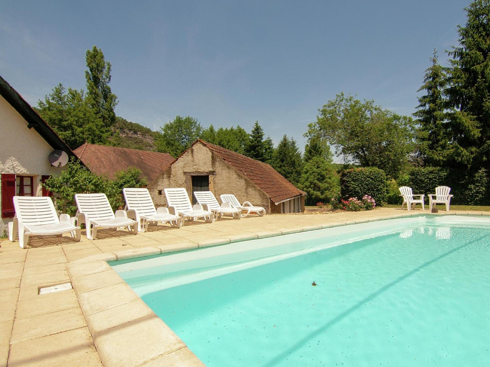Appealing Apartment In Vezac With Swimming Pool Бенак-е-Казнак Екстер'єр фото
